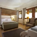 Hotel Veneziano Lefkada 4*