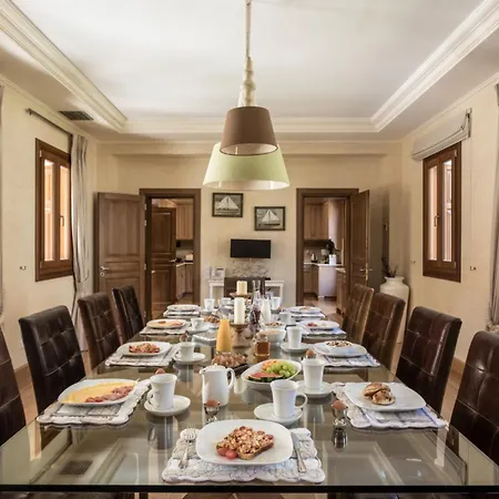 ホテル Veneziano Lefkada 4*